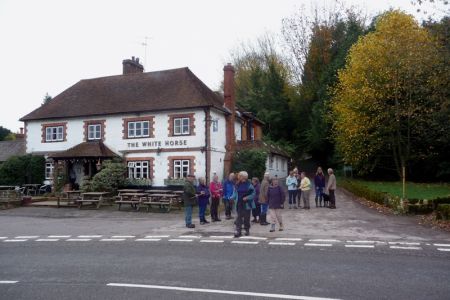 The White Horse, Hascombe