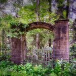 Old entrance to Elstead Zoo